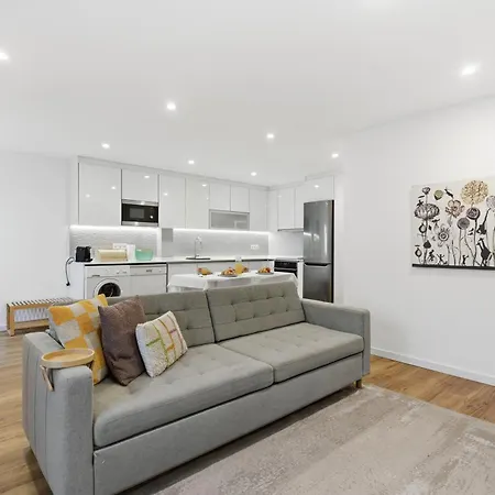 Meu Pe De Laranja Lima - In The Center Of *