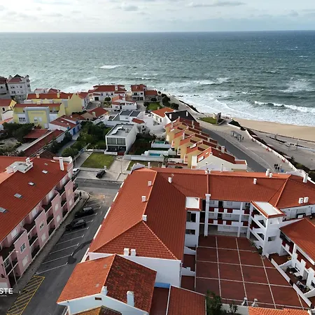 Daire Meu Pe De Laranja Lima - In The Center Of Silveira (Lisbon)